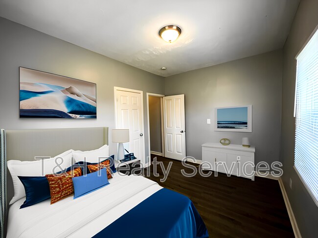 Building Photo - 2832 Central Ave