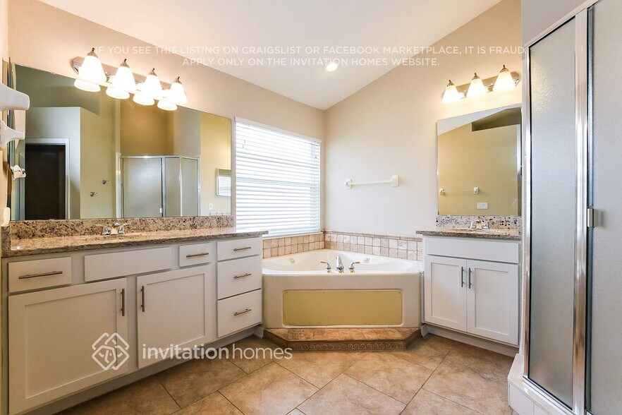 Building Photo - 2427 Cimmaron Ash Way