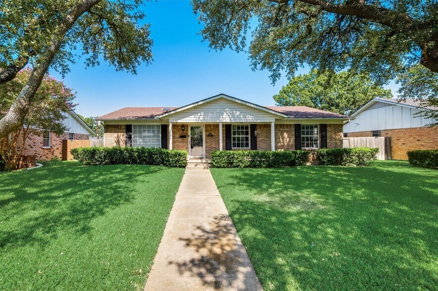 Building Photo - 13635 Willow Bend Rd