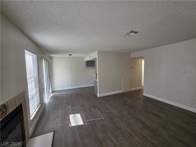 Building Photo - 4941 Newport Cove Dr