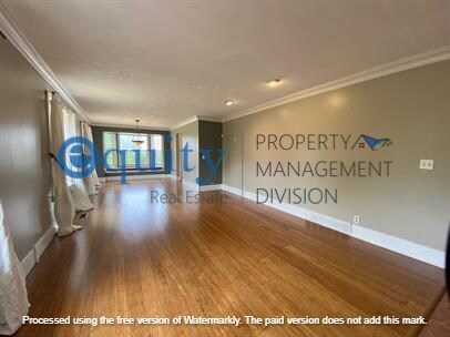 Building Photo - 2027 Kramer Dr