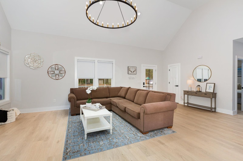 Building Photo - 607 Kenmore Ave