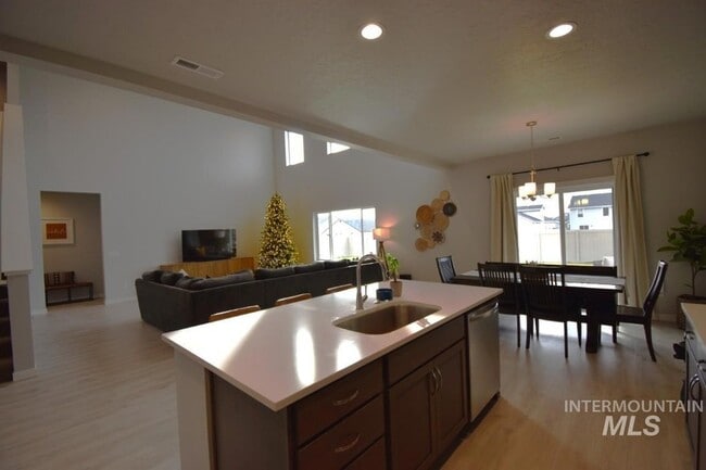 Building Photo - 19241 Red Eagle Wy