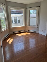 Building Photo - 11 LLC-93 Sailly Avenue