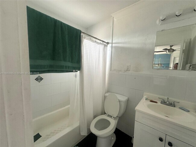 Building Photo - 6780 SW 44th St