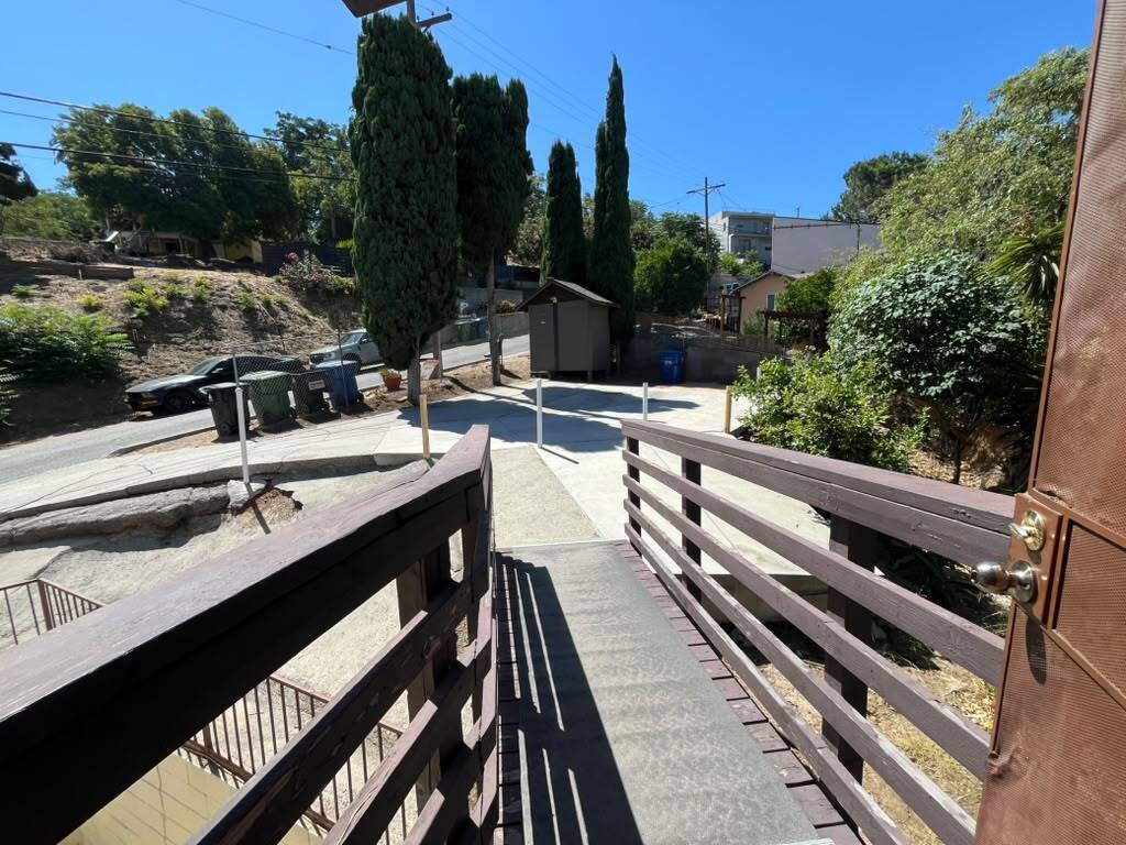 Building Photo - 4146 1/2 Mercury Ave