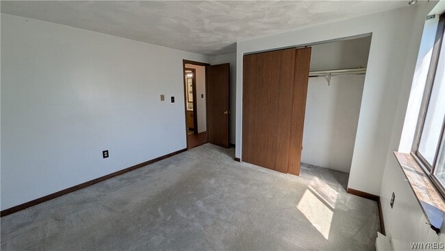 Building Photo - 51 S 86th St