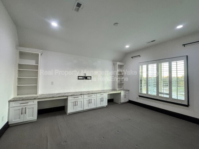 Building Photo - 1021 Keith Rd