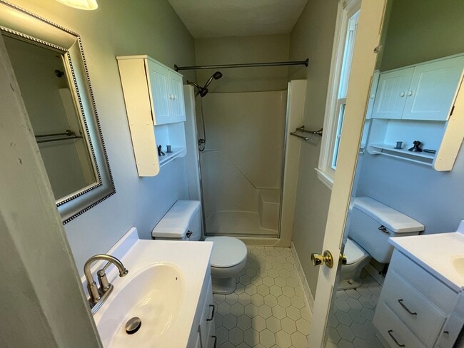 Building Photo - Updated 4 bedroom 3 bathroom home in Castle Hayne!