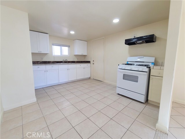 Building Photo - 35216 Ave D