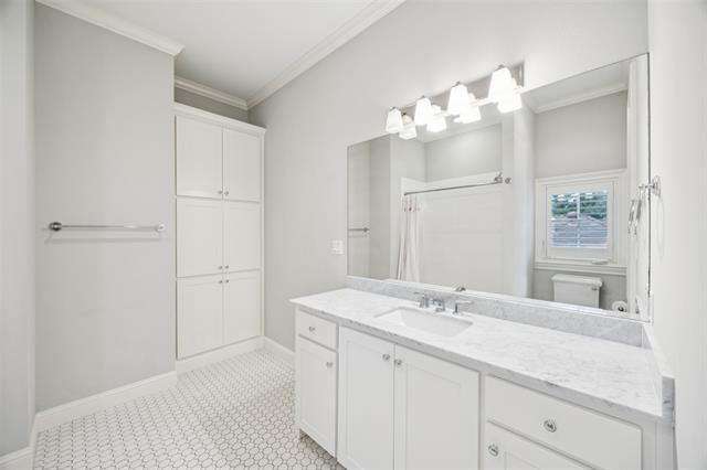 Building Photo - 6435 Glenrose Ct