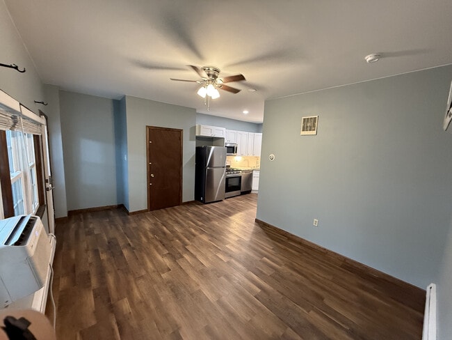 Building Photo - 237 Franklin Ave