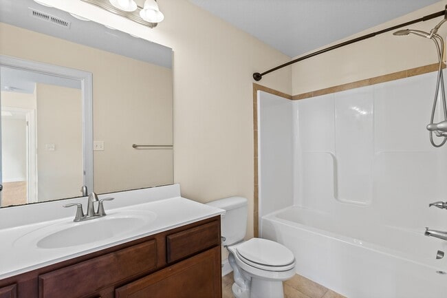 Building Photo - 304 Little Egret Ln