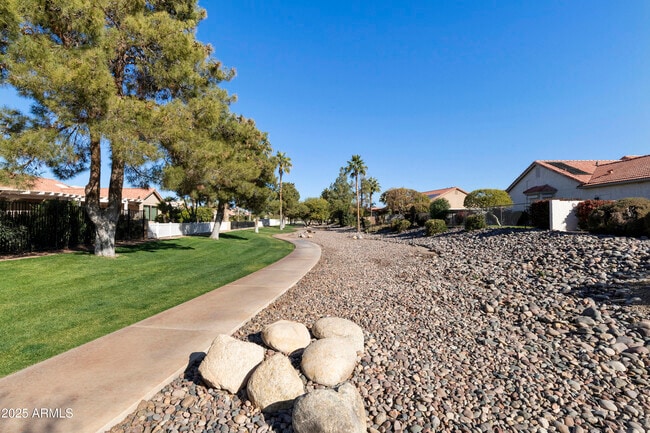 Building Photo - 11115 E Bellflower Ct