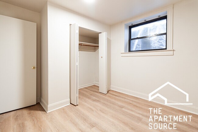 Building Photo - 4112 N Broadway