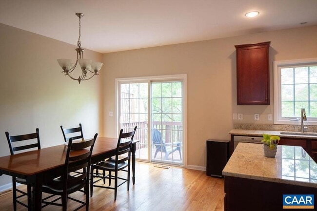 Building Photo - 139 Old Fifth Cir