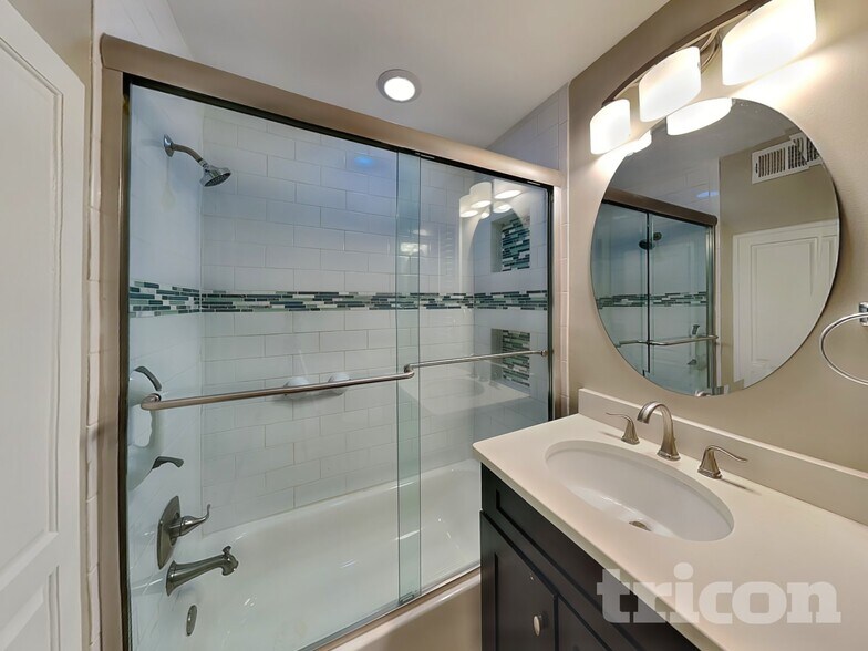 Building Photo - 2855 Dellinger Dr