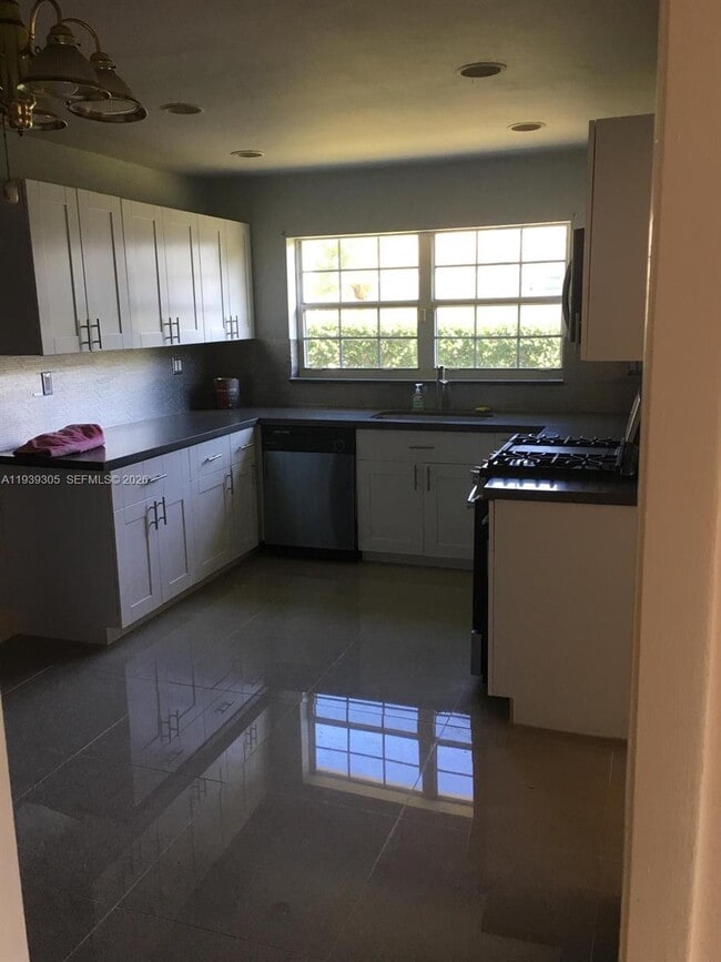 Building Photo - 8111 SW 129th Ave