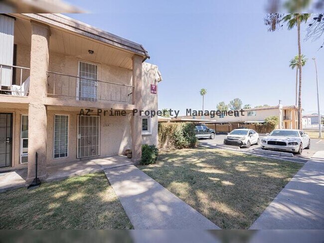 Building Photo - 7126 N 19th Ave