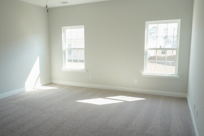 Building Photo - Available Soon!