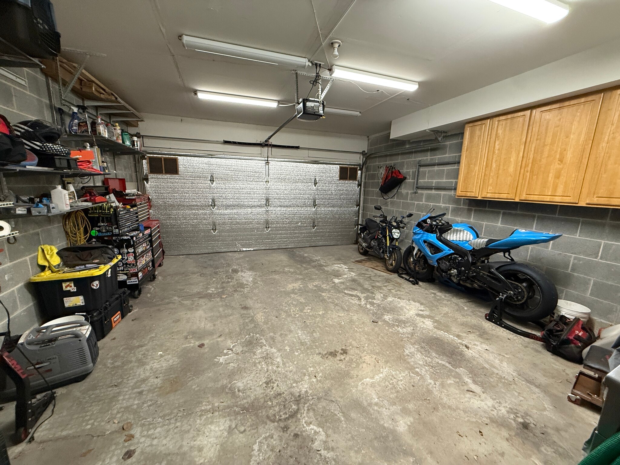 Building Photo - 1332 N Burling St