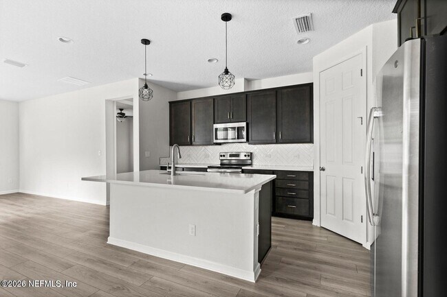 Building Photo - 3067 Alpin Dr