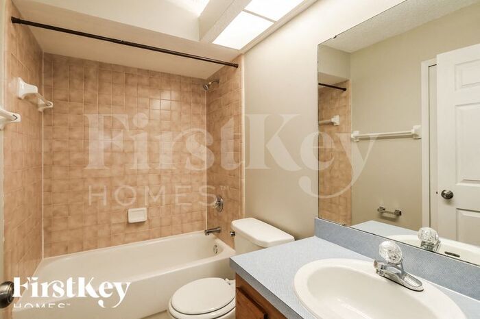 Building Photo - 7480 Countryman Ln