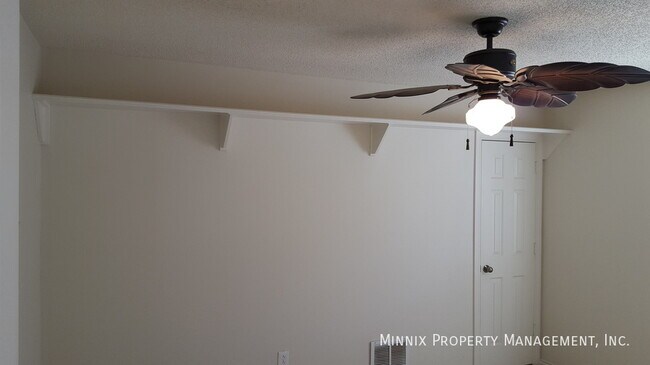 Building Photo - 1002 Osh Kosh Ave. (FS)-