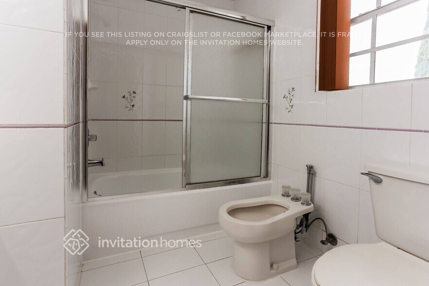 Building Photo - 8927 SW 108th St