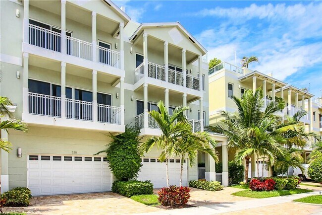 Building Photo - 340 Elm St