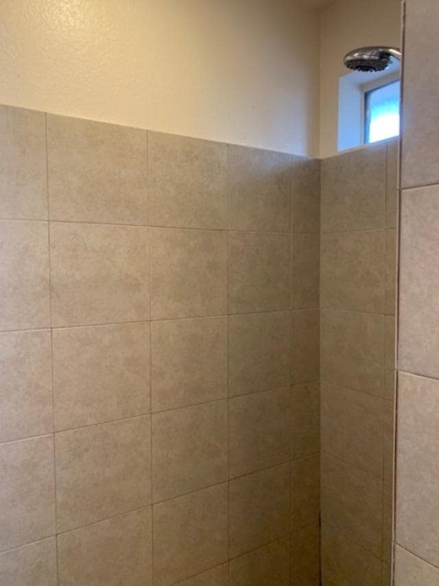 Building Photo - 319 W Travis St