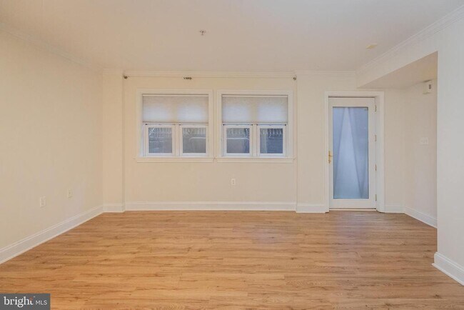 Building Photo - 1323 Clifton St NW