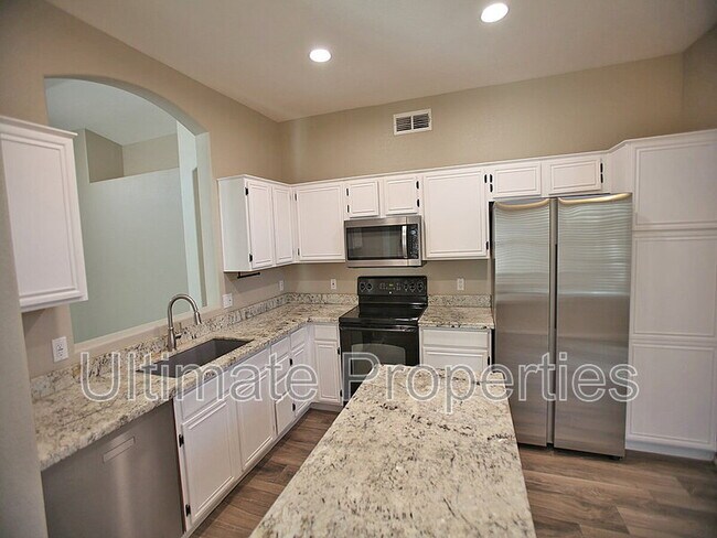 Building Photo - 7455 W Crest Ln