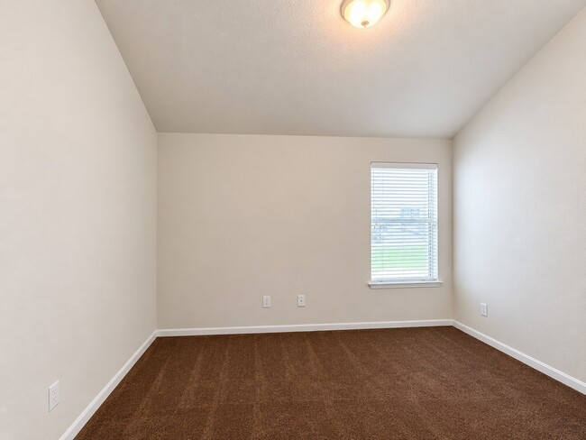 Building Photo - 20410 Nelva Park Ct