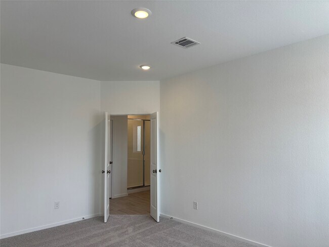 Building Photo - 6307 Serenity View Ln