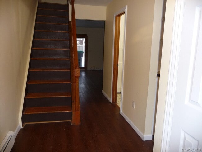 Building Photo - 12 Shelley Ct