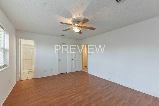 Building Photo - 22606 Poppyfield Dr