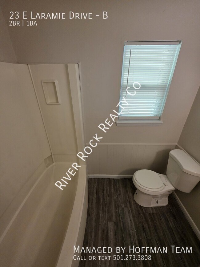 Building Photo - 23 E Laramie Dr