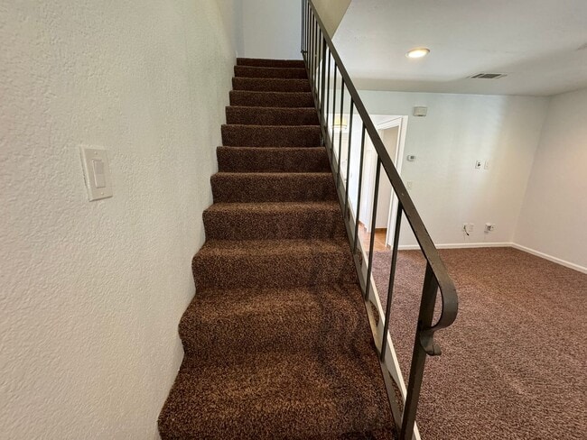 Building Photo - 2BR/1.5BA CONDO w/ 2 assigned PARKING SPOTS in ALPINE AVAILABLE NOW!