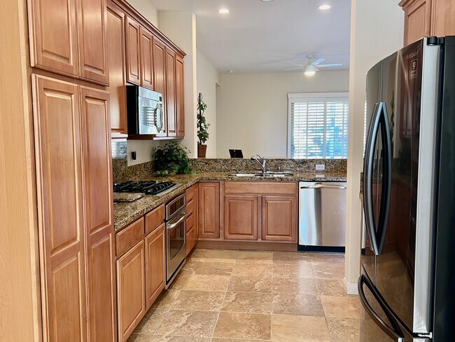 Building Photo - 81952 Avenida Bienvenida