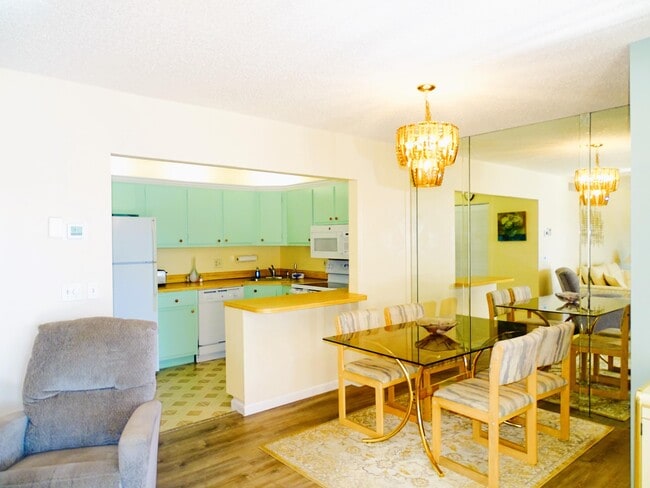 Building Photo - 409 Pine Glen Ln