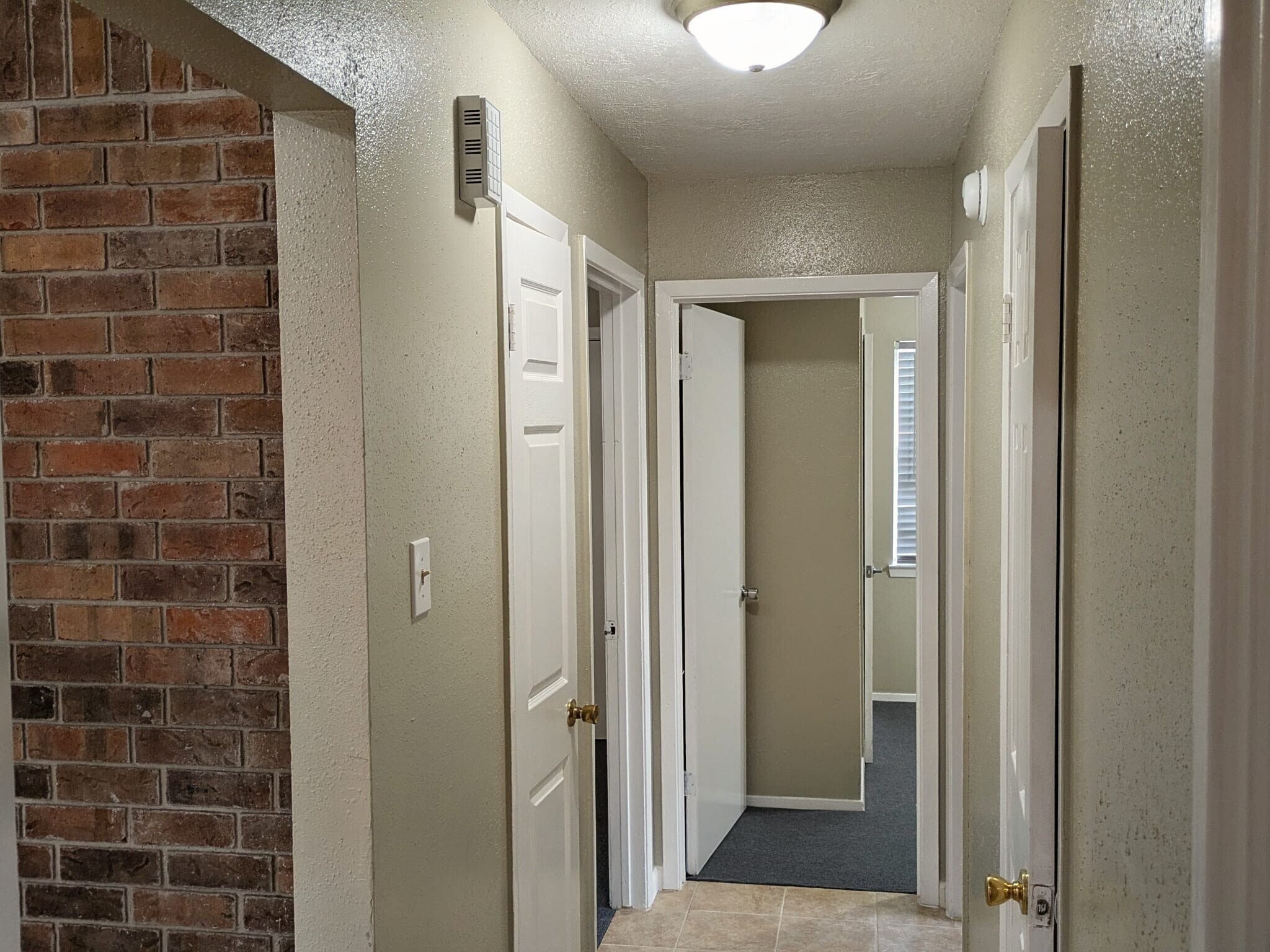 Building Photo - 1427 Littleport Ln