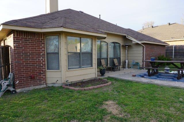 Building Photo - 702 Long Hill Ct
