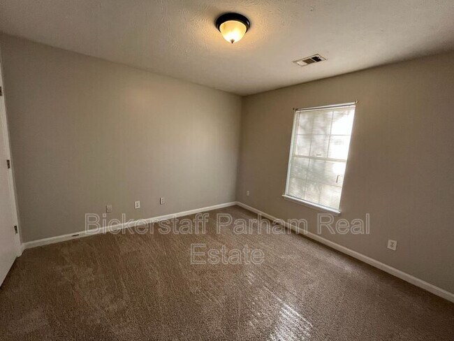 Building Photo - 5247 Crystal Ct