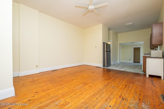 Building Photo - 1510 E Breckinridge St