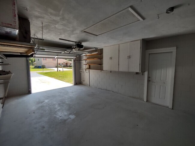 Building Photo - Indian Trails 3 Bedroom 2 Bath!