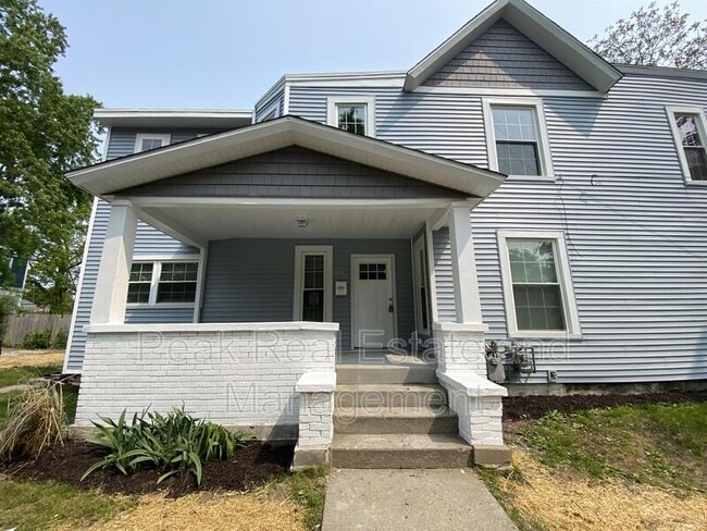Primary Photo - 1429 Logan St SE