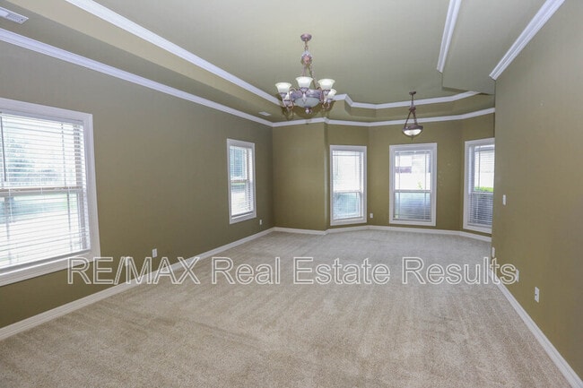Building Photo - 5602 S Bent Tree Dr