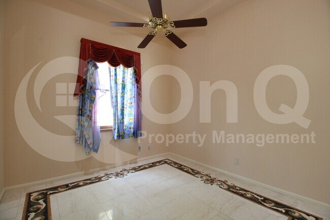 Building Photo - 15118 E Camelview Dr