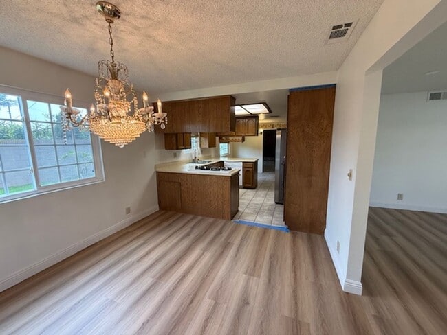 Building Photo - ***READY FOR IMMEDIATE OCCUPANCY*** 3BD/2.5BA HOME IN ARTESIA***